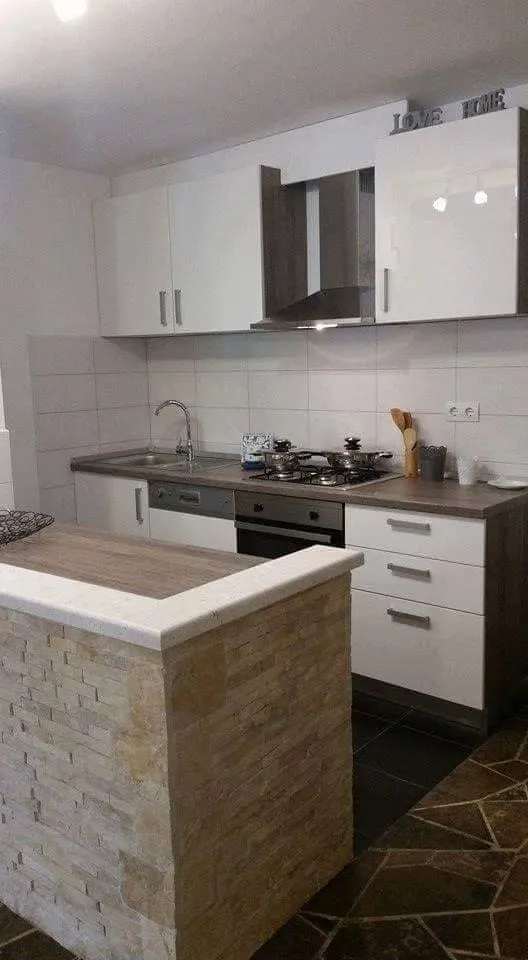 Apartment Plus — Kitchenette