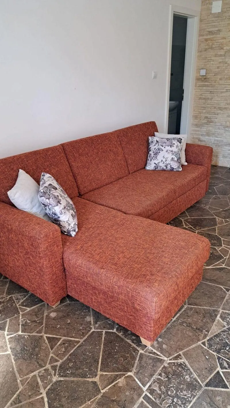 Apartment Plus — Living room