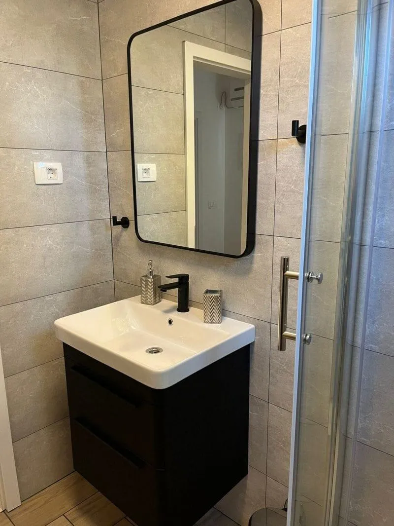Apartment Plus — Bathroom